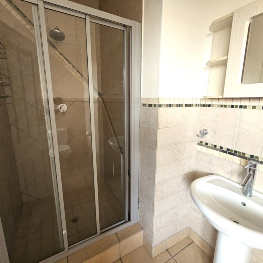 To Let 2 Bedroom Property for Rent in Waterval East North West